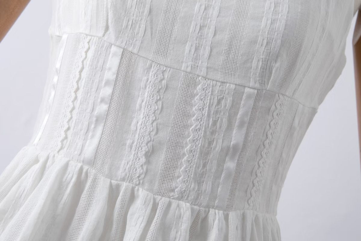 White – Vintage Jacquard Waist-Tightening Dress