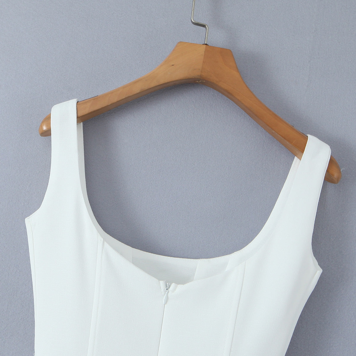 White – Waist-Cinching Camisole Slim Dress