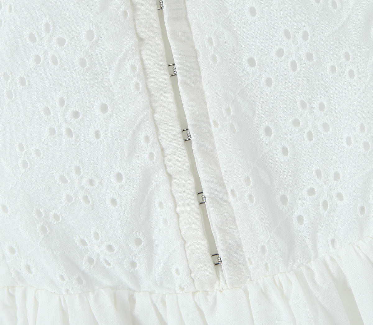 White – Slim Fit Waist-Cinching Sexy Dress