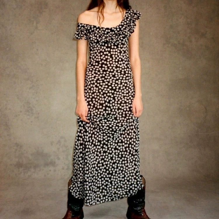 Black – Floral Slim Fit Spaghetti Strap Dress
