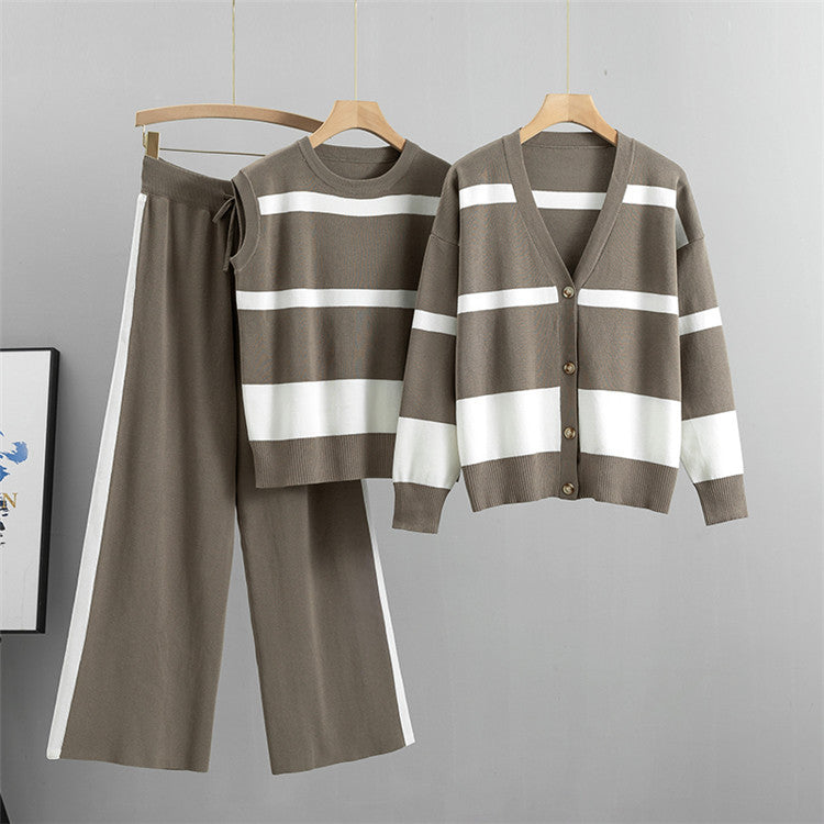 Camel – Sporty Striped Loose Three Piece Set.