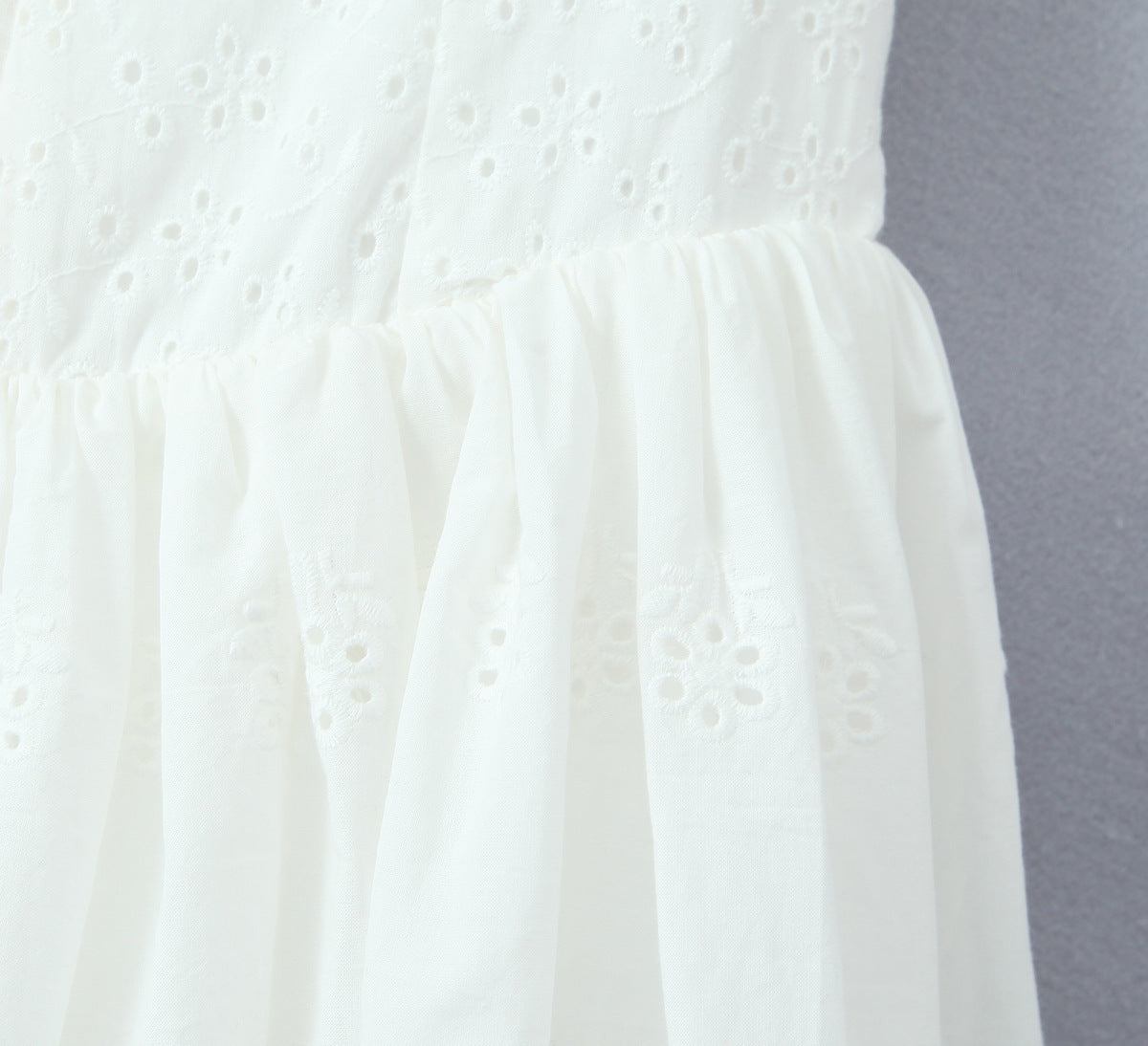 White – Slim Fit Waist-Cinching Sexy Dress