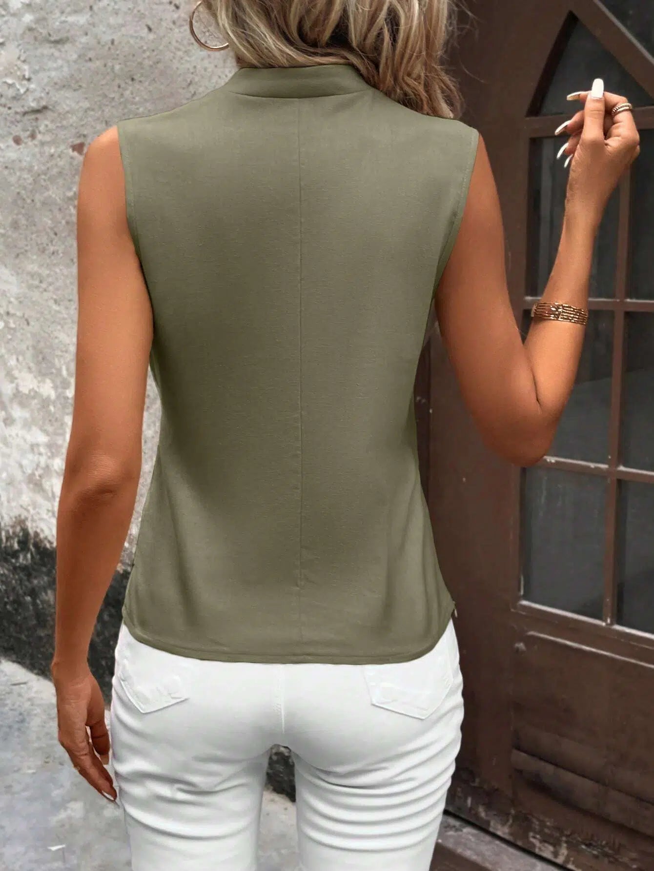 Basic Sleeveless Plain Top