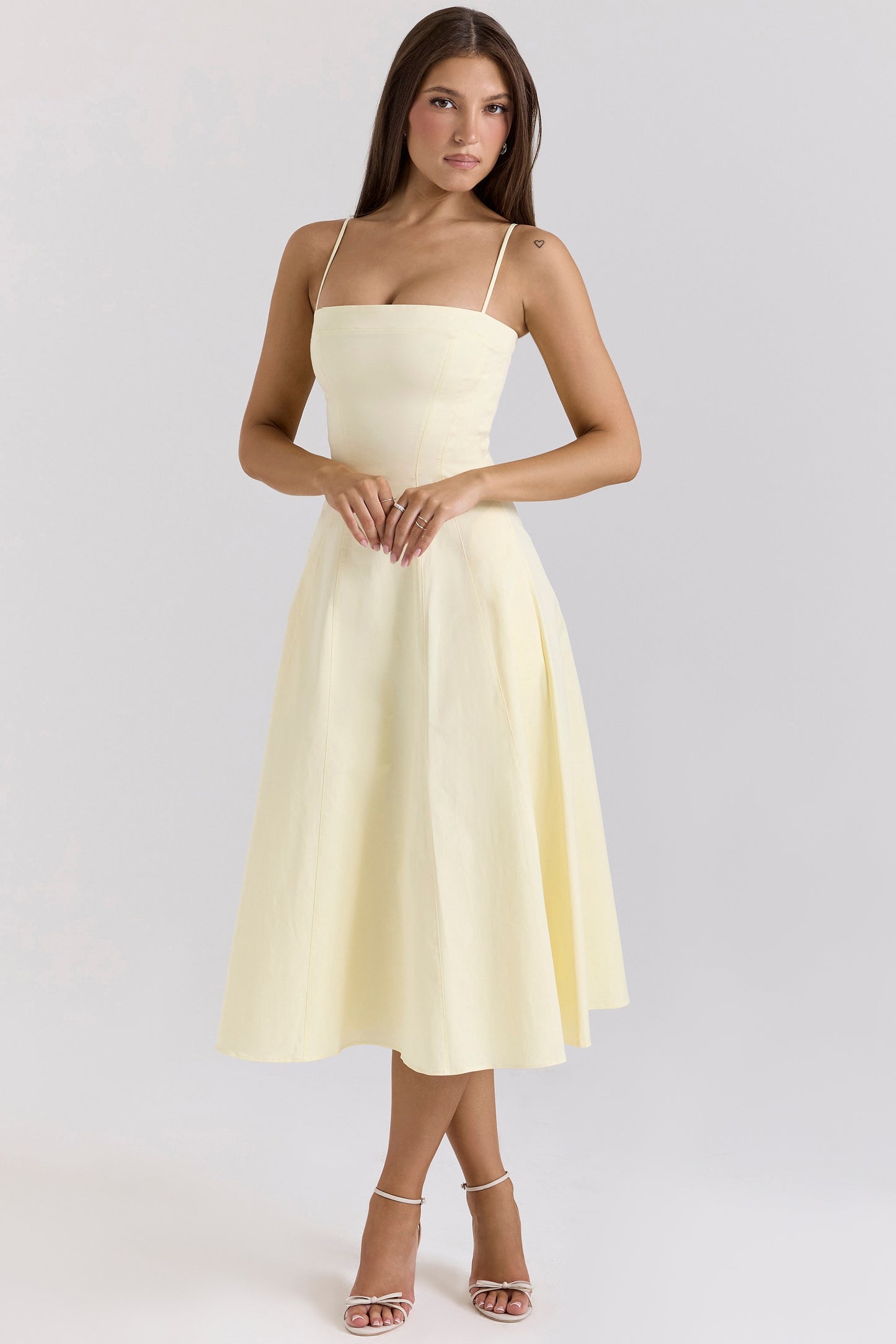 Yellow – Elegant Waist-Cinched Maxi Flare Dress
