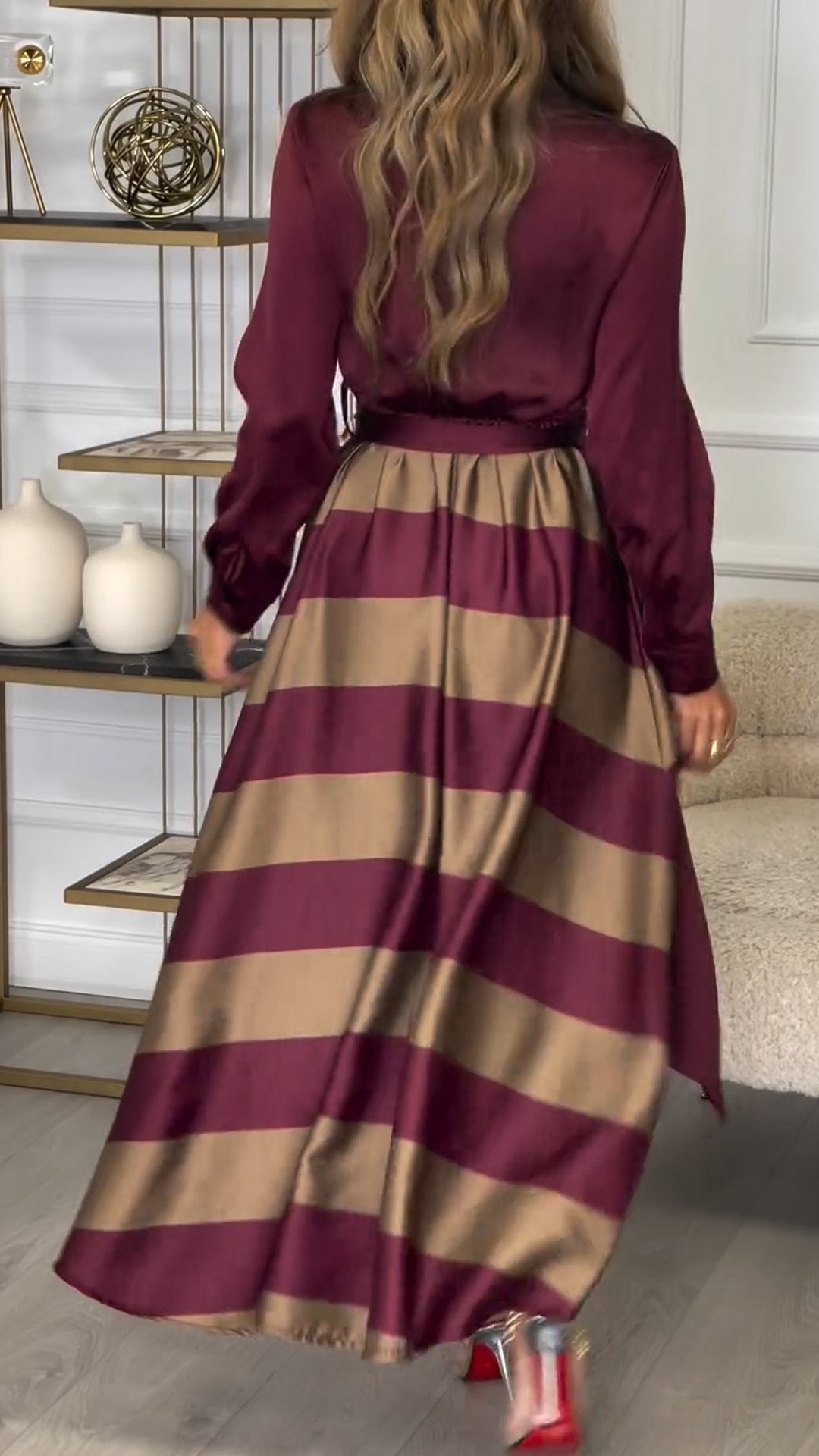 Unique V-Neck Long Sleeve Maxi Dress